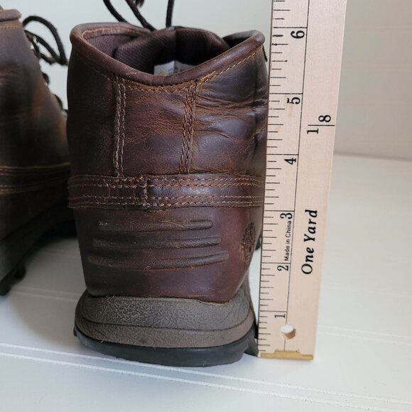 Timberland Boots Mens 9.5 Brown Leather Canard Mid Hiking Outdoors Distressed - Picture 15 of 15